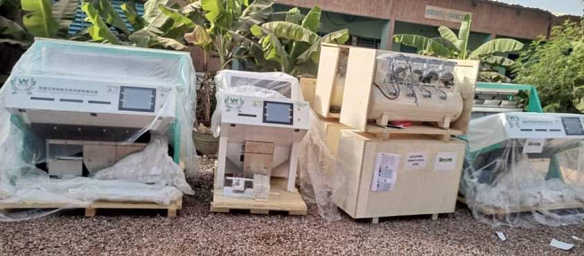 Burkina Faso: Le Capitaine Ibrahim Traoré remet 20 trieuses optiques à des rizeries à Bobo