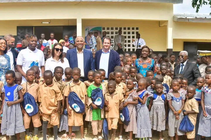 Éducation à Yakassé-Attobrou : Inauguration de l'École Primaire de Yapokoi par la Ministre Mariatou Koné.