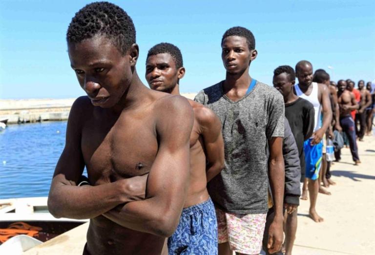 Bénin: une seconde vague de migrants bloqués en Algérie rapatriés à Cotonou Bénin: une seconde vague de migrants bloqués en Algérie rapatriés à Cotonou