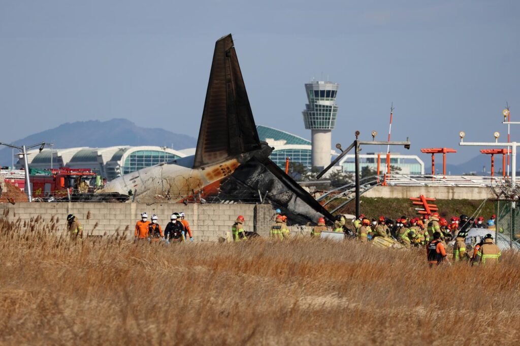 Un avion transportant 181 personnes s'écrase en Corée du Sud, au moins 167 morts