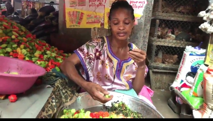 Côte d'Ivoire / Janvier 2025 : Les préparatifs des fêtes de fin d'année Un commerce en effervescence.