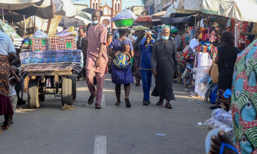 Tragédie au grand marché de Lomé : Un enfant de deux ans perd la vie dans le chaos