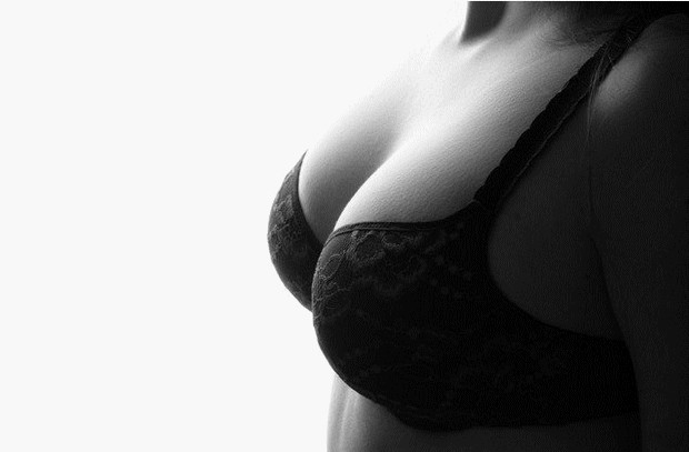 Santé : Comment prendre soin de ses seins ?