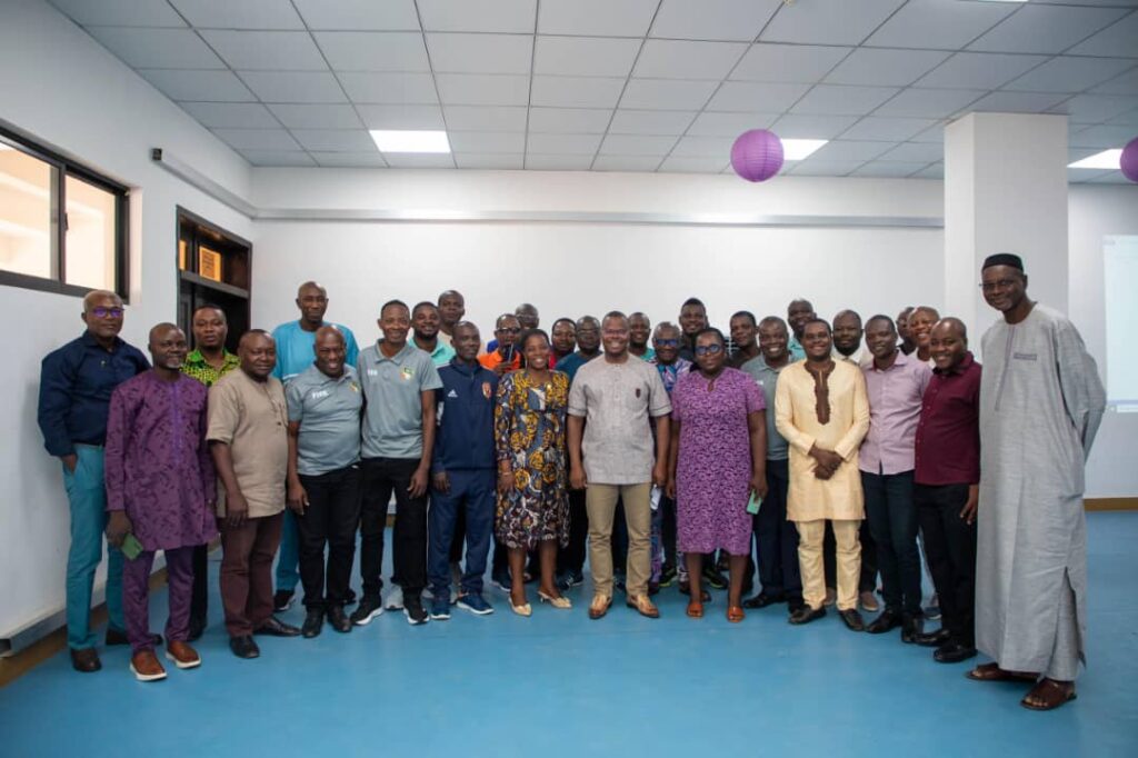 Sport à la base au Bénin : des curricula de formation des Jeunes Officiels, initiative approuvée....