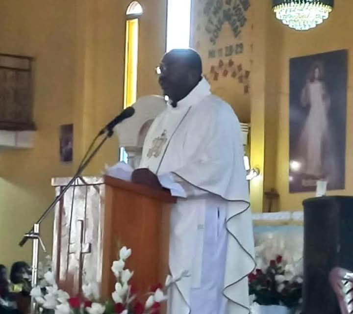 Cameroun/ Présidentielles 2025 : Un curé dans la région de l'ouest appelle Paul Biya a "laisser sa place à quelqu'un d'autre"