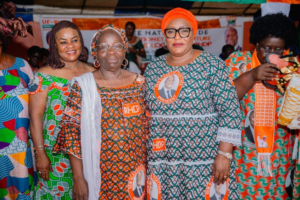 Côte d'Ivoire / Tournée de remobilisation de l'UF-RHDP : Les Femmes de Taabo et Tiassalé réaffirment leurs fidélités au RHDP