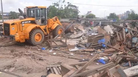 Le Désencombrement à Saint-Louis : Un Enjeu Urbain, Social et Institutionnel