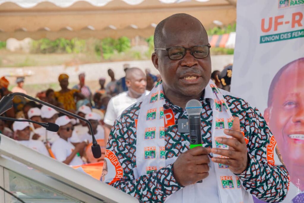Côte d'Ivoire / Tournée de remobilisation de l'UF-RHDP dans l'Agneby-Tiassa : Agboville accueil le giga meeting de clôture