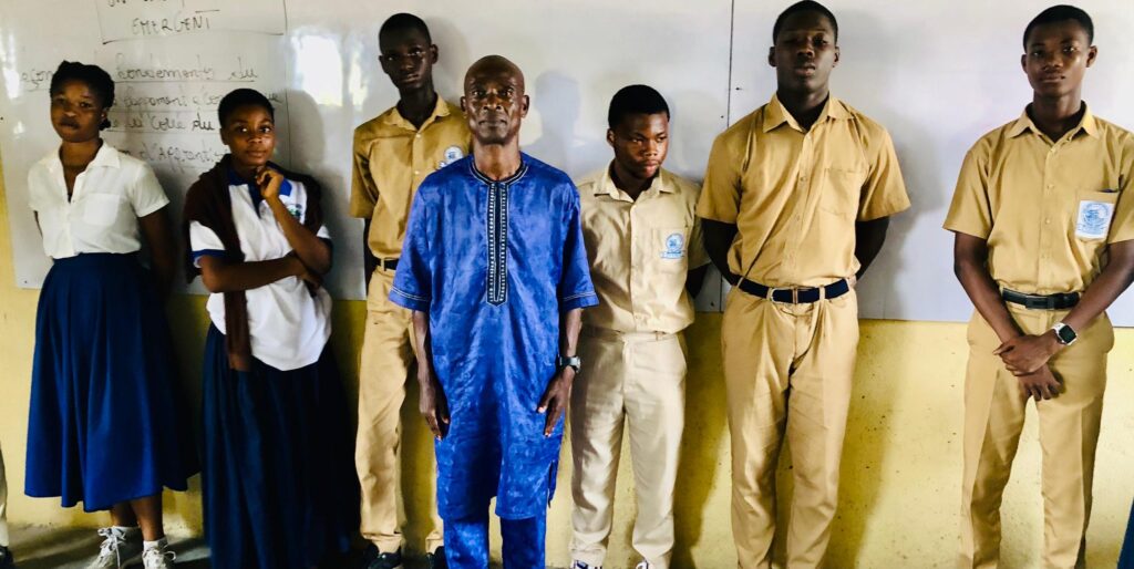 Côte d'Ivoire / Port Bouet : Sensibilisation des élèves de l'École Saint Exupéry.