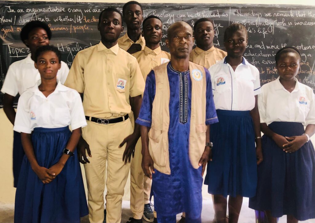 Côte d'Ivoire / Groupe Saint Cyr : Les élèves unis autour des valeurs de citoyenneté.