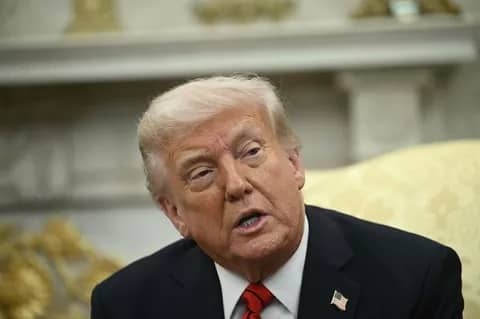 États-Unis : la Cour suprême examinera le 15 mai le décret du président Trump visant à restreindre le droit du sol