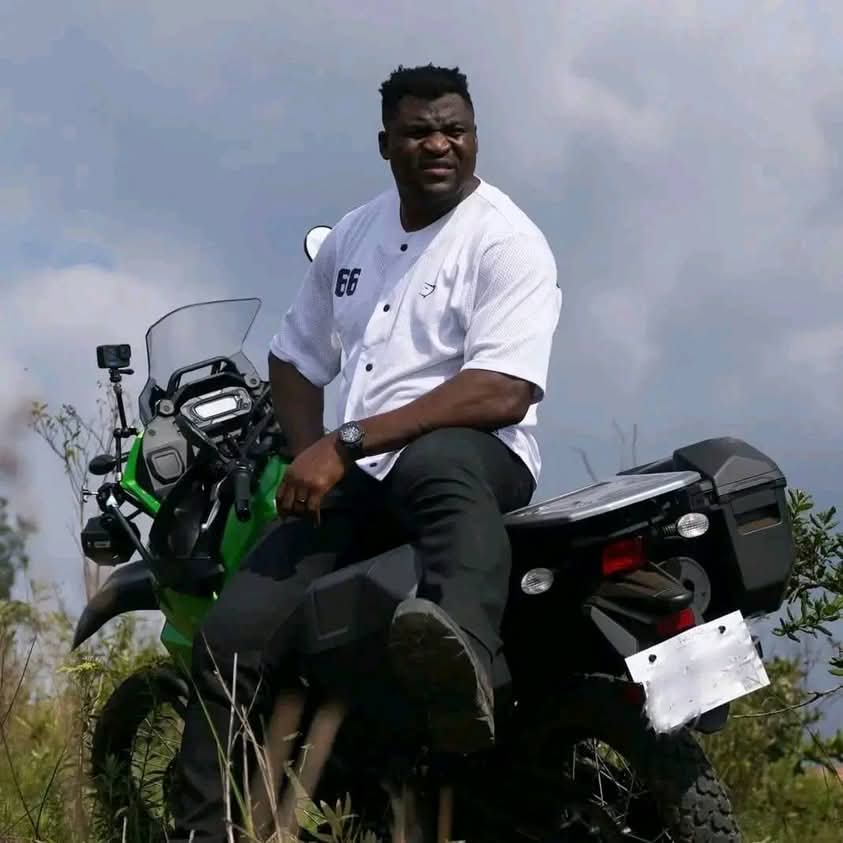 Tragédie à Yaoundé : Une jeune fille décède après un accident impliquant Francis Ngannou