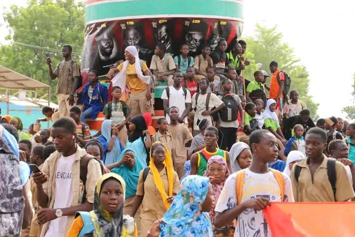 Burkina Faso : Mobilisation historique à Ouagadougou en soutien au président Ibrahim Traoré