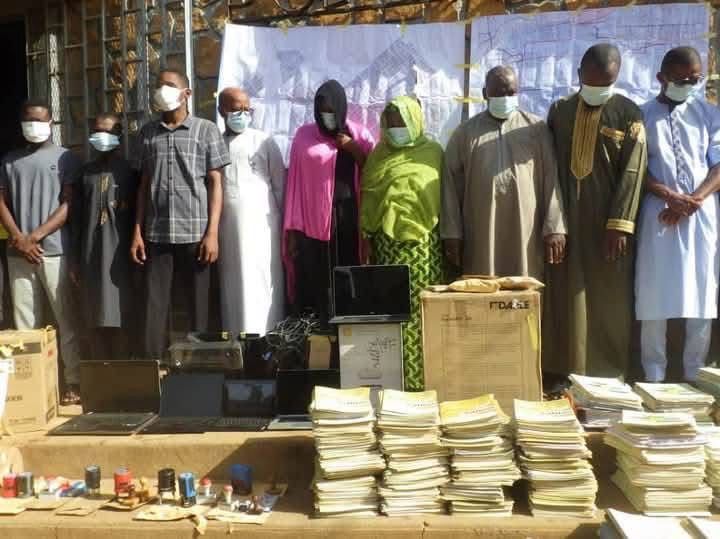 Niger – Un vaste réseau de fraude immobilière démantelé à Niamey et Karma : 22 personnes interpellées, des millions de francs saisis