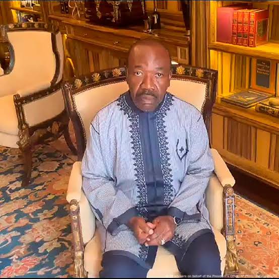 Gabon : Ali Bongo entame une grève de la faim pour exiger la libération de sa famille