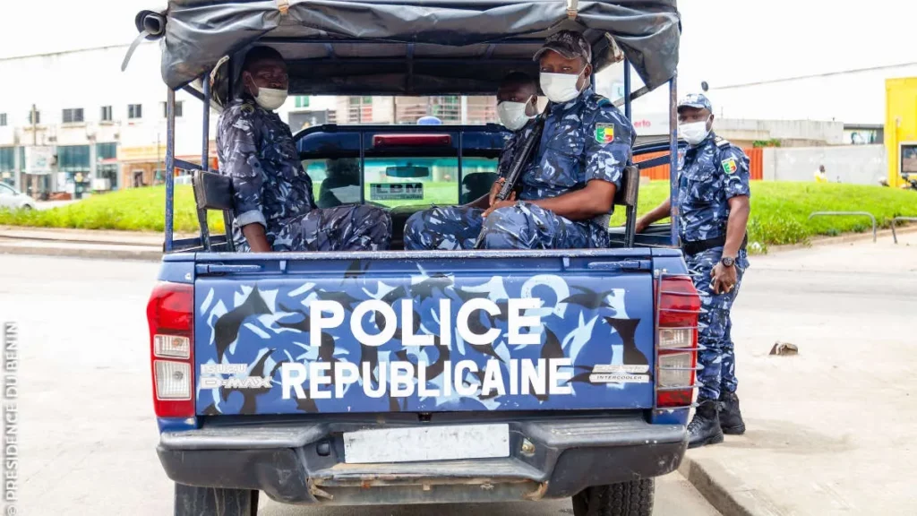 Bénin – Sirarou sous le choc : un chasseur égorgé, un million de francs CFA et une moto emportés lors d’une attaque armée
