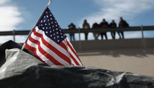 La France réagit à la suspension des visas étudiants par les États-Unis : des alternatives en préparation