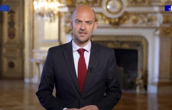 Trente-deux ans après Solingen : l’Allemagne confrontée au spectre persistant de l’extrême droite violente