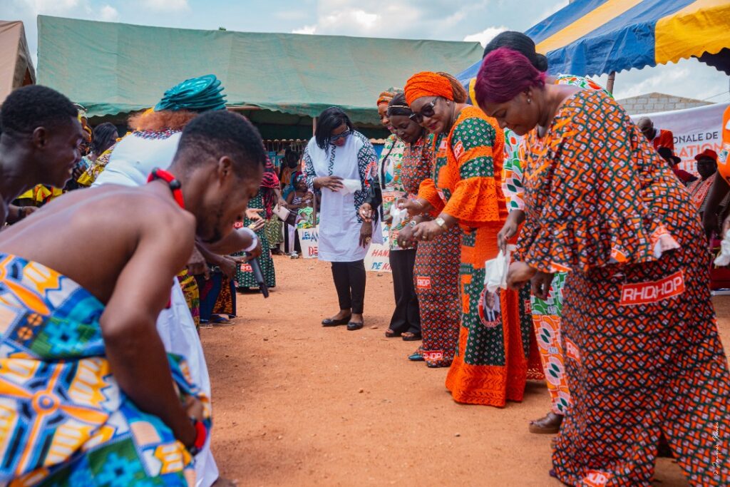Grande tournée de mobilisation dans le Moronou : l'UF-RHDP continue sa marche victorieuse à KRÉGBÉ-KOTOBI et ARRAH Sous-préfectures