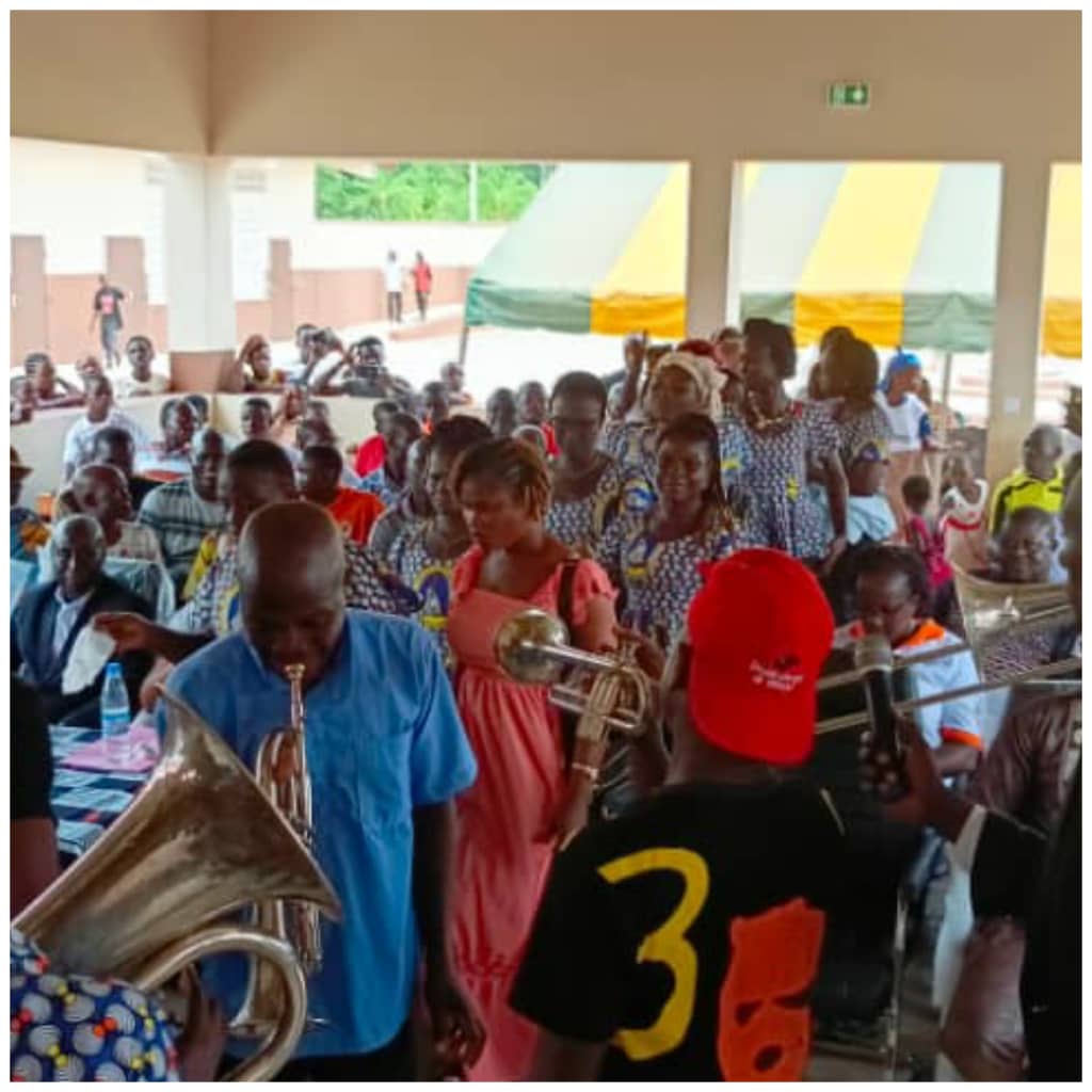 Journée d’Excellence au Collège Moderne de Krofoinsou : celebration des élites scolaires et hommage aux pionniers de l'éducation