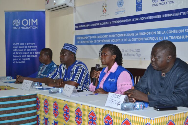 À Atakpamé, les chefs traditionnels en première ligne : quand la sagesse ancestrale devient bouclier contre les menaces modernes.