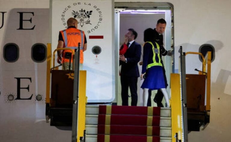 Macron, giflé par sa femme ? Quand l’image devient arme de guerre