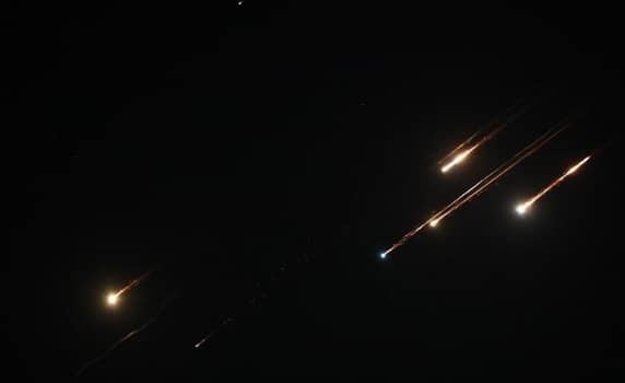 Tensions croissantes au Moyen-Orient : Trois drones israéliens abattus au-dessus de Qom