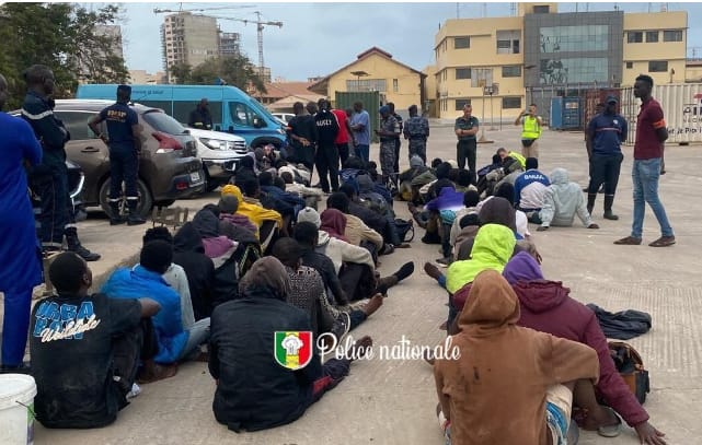 Interceptés en mer : 84 migrants clandestins arrêtés par la Marine sénégalaise au large du Saloum