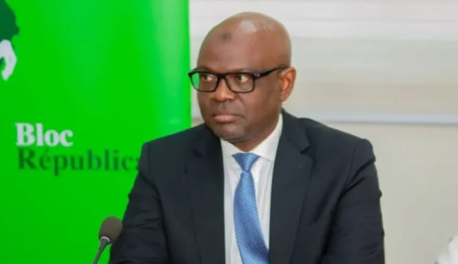 Bénin : Paulin Akponna poursuivi en justice pour diffamation après des accusations contre son prédécesseur