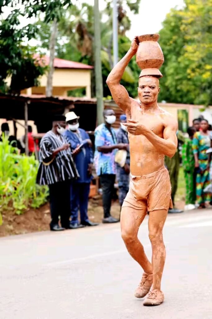 ÉVALA 2025 : UNE TRADITION VIVANTE, UN PEUPLE DEBOUT