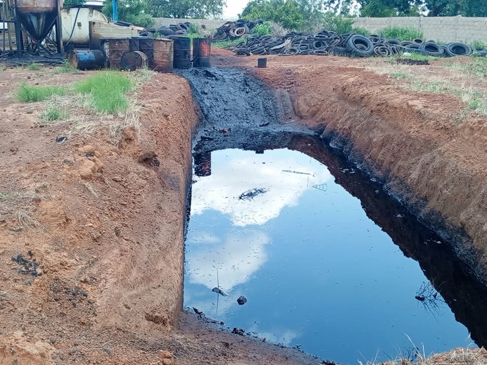 BOBO-DIOULASSO : CINQ INDIVIDUS ARRÊTÉS POUR FABRICATION ET VENTE DE “FAUX GASOIL”