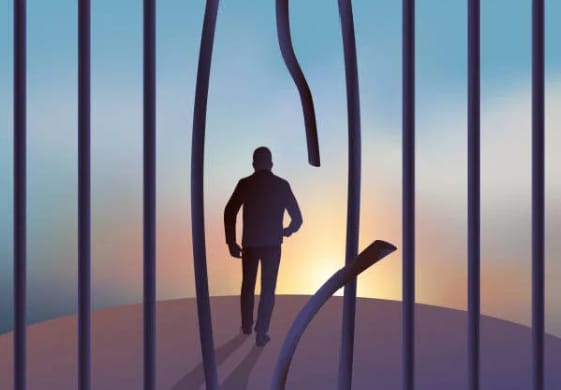 Évasion rocambolesque à la prison de Corbas : un détenu s’échappe dans le sac de son codétenu libéré