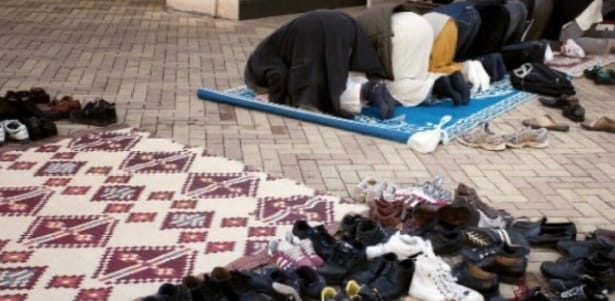 Dakar : Pris en flagrant délit de vol à la mosquée, un commerçant écope de six mois de prison ferme