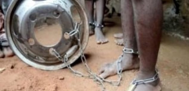 Joal : Deux talibés enchaînés et affamés dans un enclos à moutons – un maître coranique arrêté