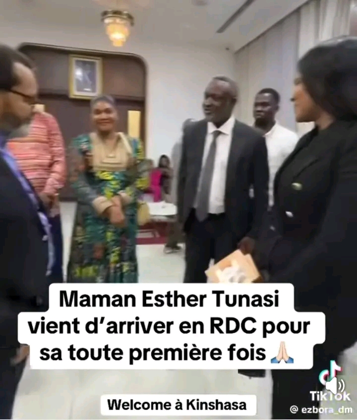 📰 RDC: Esther Aïcha Tunasi, nouvelle épouse du pasteur Marcello, fait son entrée à Kinshasa
