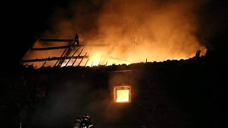 Bénin – Incendie au marché de Bohicon : plusieurs hangars réduits en cendres, les commerçants sous le choc
