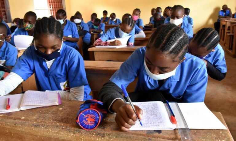 Baccalauréat 2025 au Cameroun : L’heure du verdict approche, entre attentes fébriles et espoirs tissés