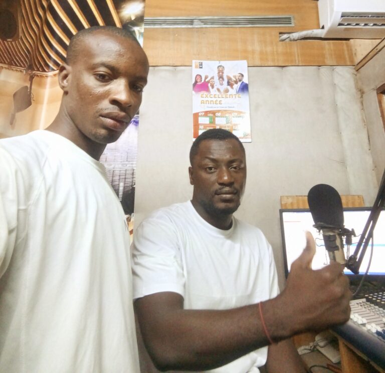 Côte d'Ivoire / Showbiz : Ivoiriens, levez-vous pour danser et chanter Côte d'Ivoire / Showbiz : Ivoiriens, levez-vous pour danser et chanter