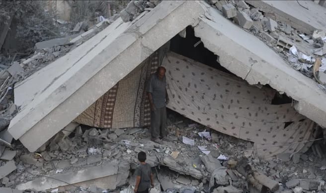 Gaza : des milliers de familles fuient face à l’escalade des frappes israéliennes