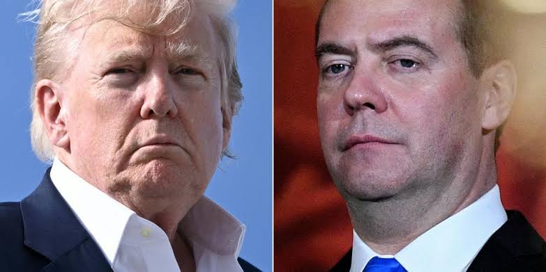 Tensions Washington-Moscou : Donald Trump déploie deux sous-marins nucléaires après des propos jugés “provocateurs” de la Russie