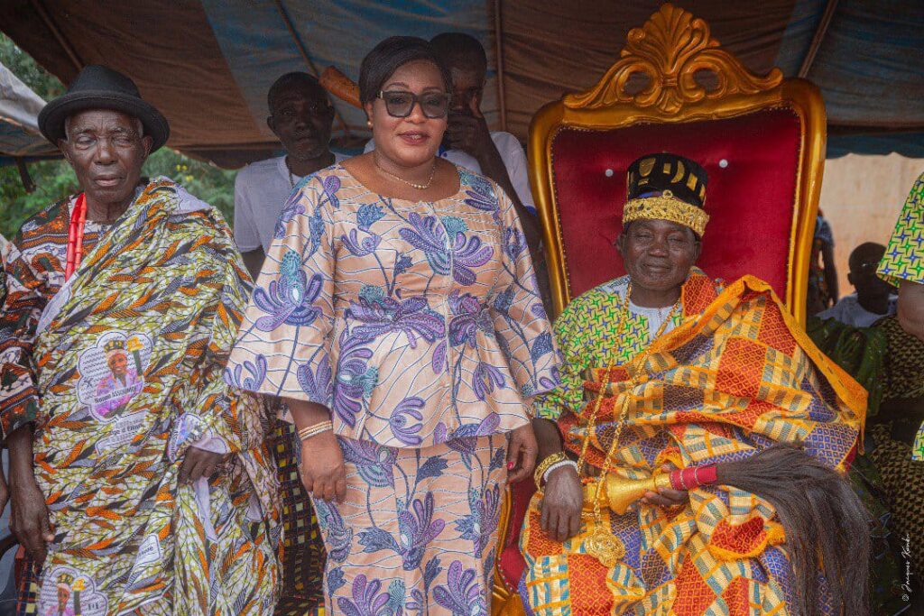 Elinzué/ Moronou : Harlette Badou marraine de l'intronisation de Sa Majesté Nanan Assoumou Baka II