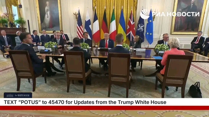 États-Unis: Trump annonce une réunion trilatérale avec Poutine et Zelensky, Starmer conseille à Kiev de soigner son image