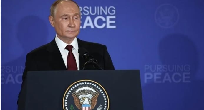 Poutine ouvert à une rencontre avec Zelensky à Moscou sur demande de Trump