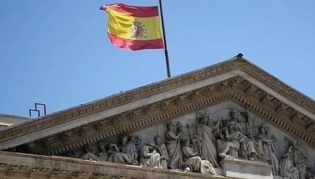 Madrid défie Tel-Aviv : L’Espagne rejette les accusations d’antisémitisme et impose des sanctions