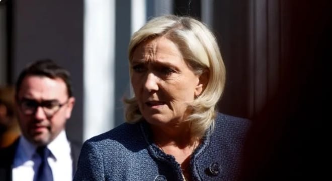 Marine Le Pen jugée en appel pour détournement de fonds européens en janvier 2026