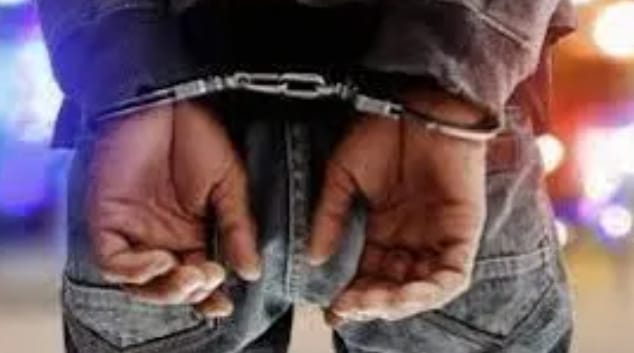 Addict au jeu : après avoir gagné 239 millions sur 1XBET, il perd tout et finit derrière les barreaux