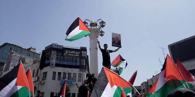 Conflit israélo-palestinien : Pékin réaffirme son soutien à une solution à deux États et dénonce la situation à Gaza