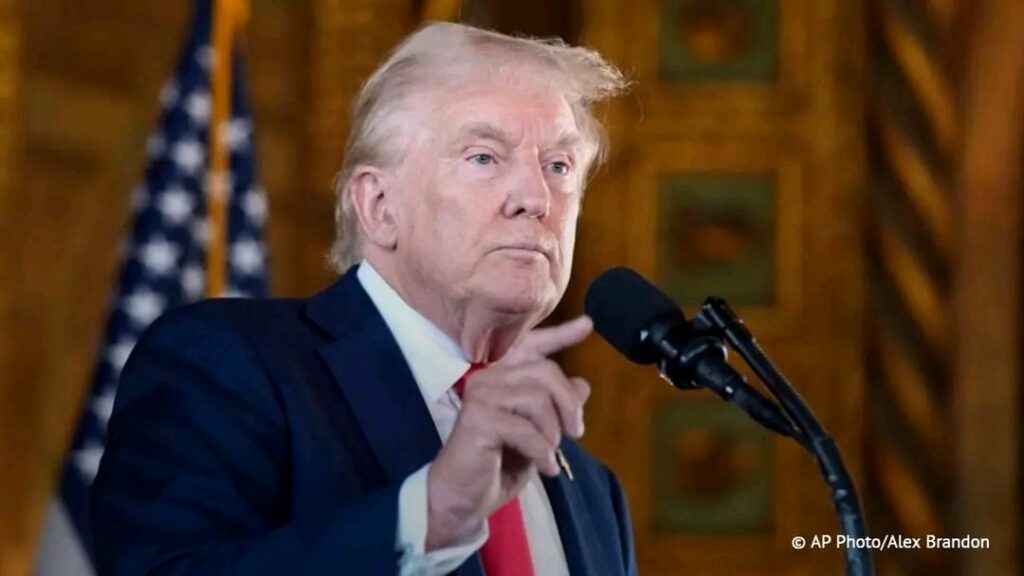 États-Unis: Trump convoque les chefs du Congrès pour éviter une paralysie du gouvernement