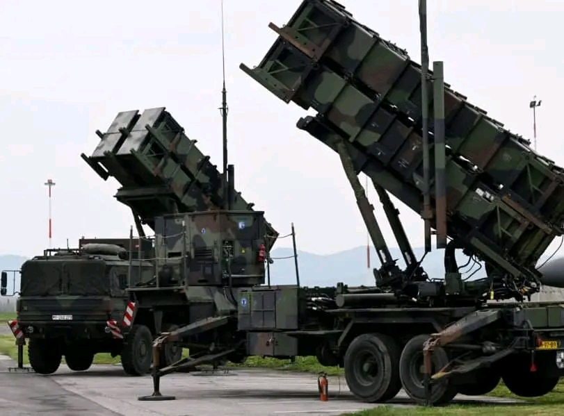 Ukraine – États-Unis: Zelensky annonce un « Méga-accord » militaire et un contrat sur les drones