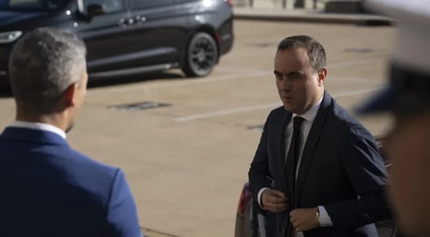 France : Sébastien Lecornu confronté à une plainte pour usage présumé d’un diplôme fictif